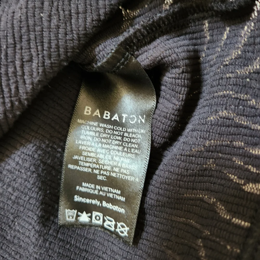 Babaton shapelace mockneck longsleeve - Picture 12 of 14